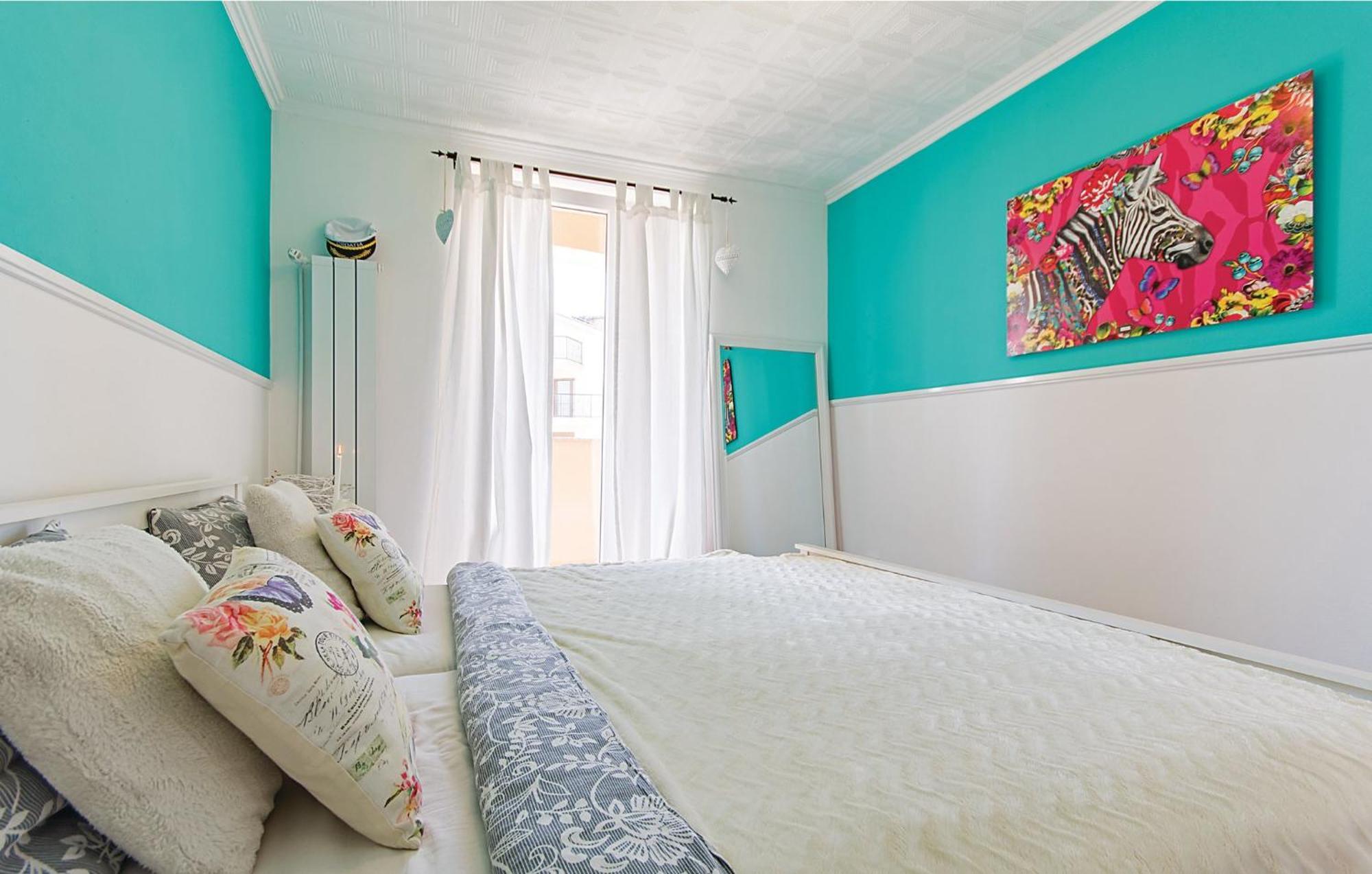 7 Bedroom Stunning Home In Ližnjan Εξωτερικό φωτογραφία