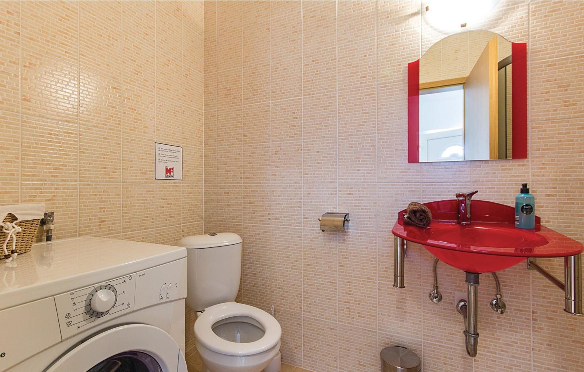 7 Bedroom Stunning Home In Ližnjan Εξωτερικό φωτογραφία