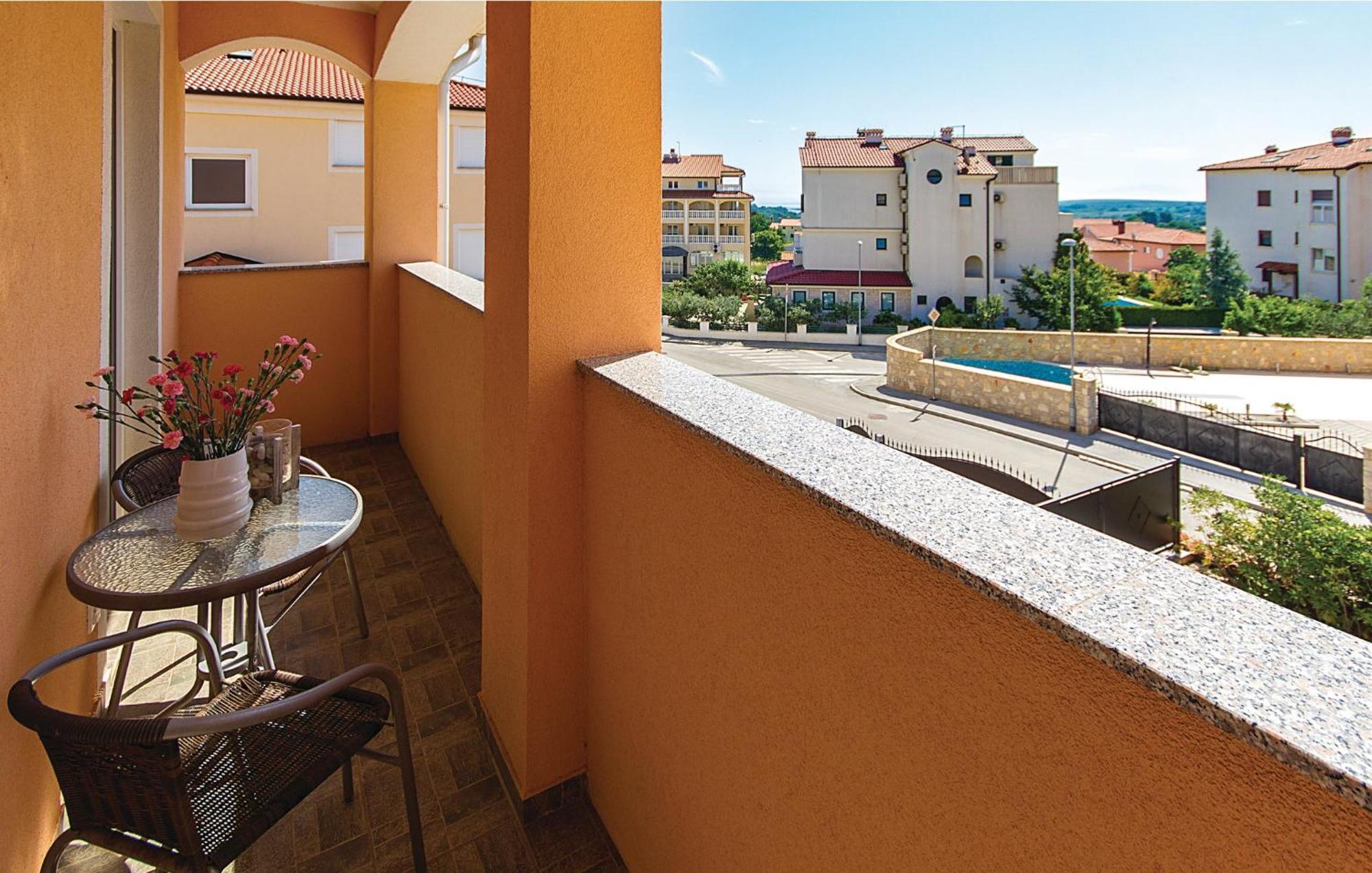 7 Bedroom Stunning Home In Ližnjan Εξωτερικό φωτογραφία